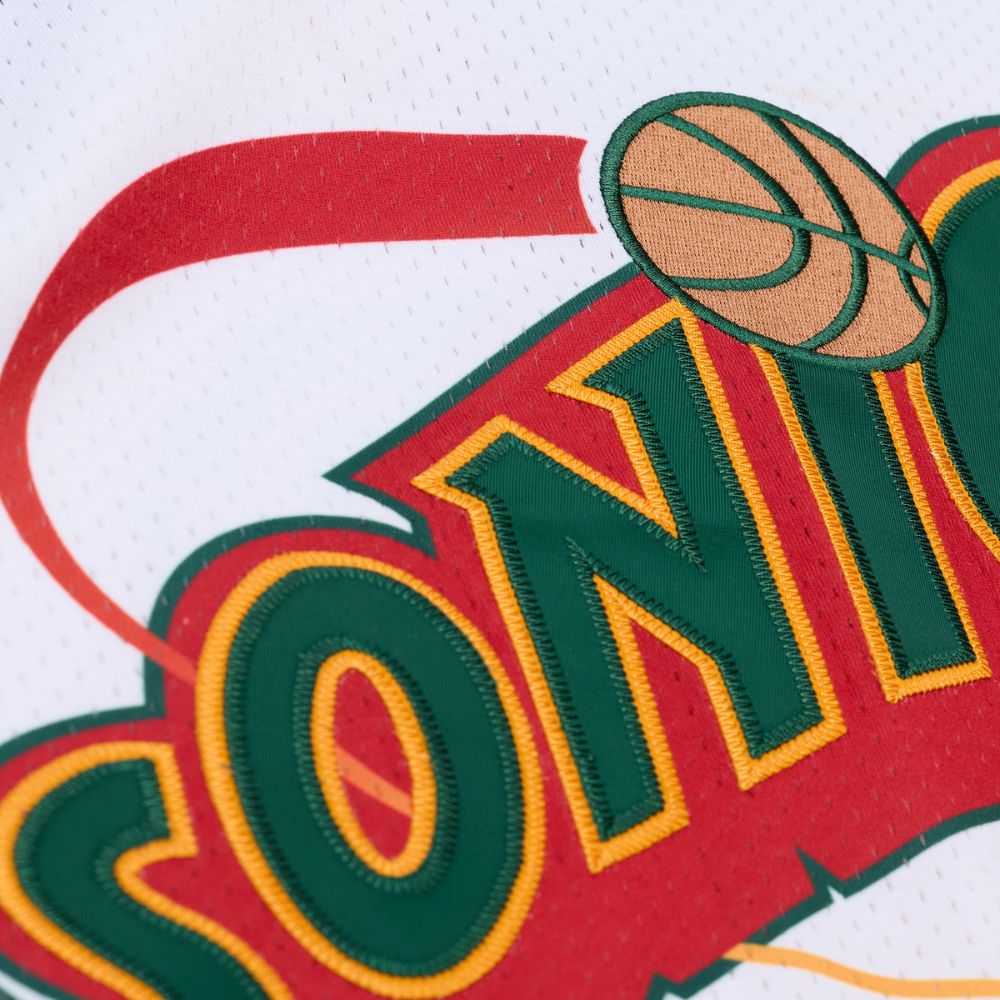 Shawn Kemp Seattle SuperSonics 1995-96 White Authentic Jersey - Mitchell & Ness