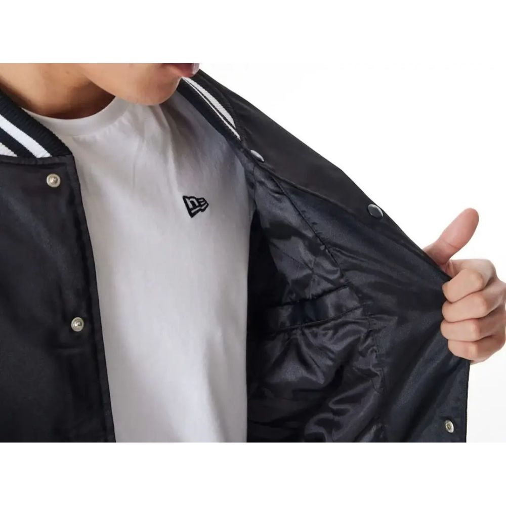 Las Vegas Raiders NFL New Era Satin Bomberjacke